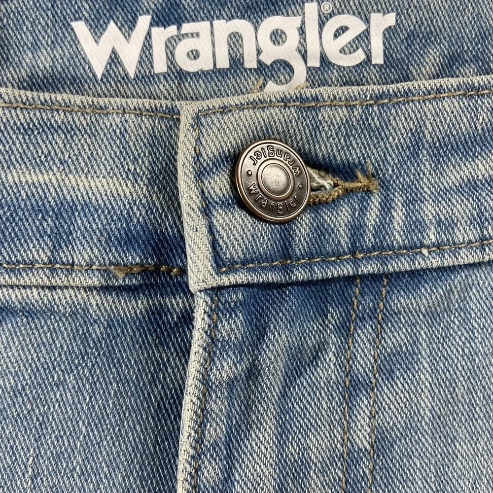 Wrangler Jeans mens 40x29 Relaxed Bootcut Denim Blue Western Bootleg Light Wash